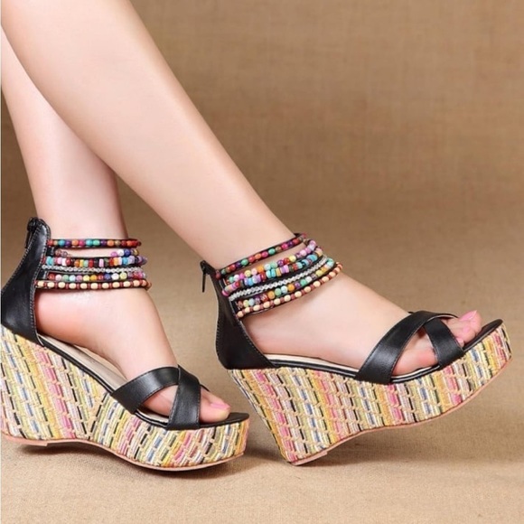 Women's Wedge Sandals With Pearls Across The Top Platform Sandals NIB size 9 - Picture 4 of 12